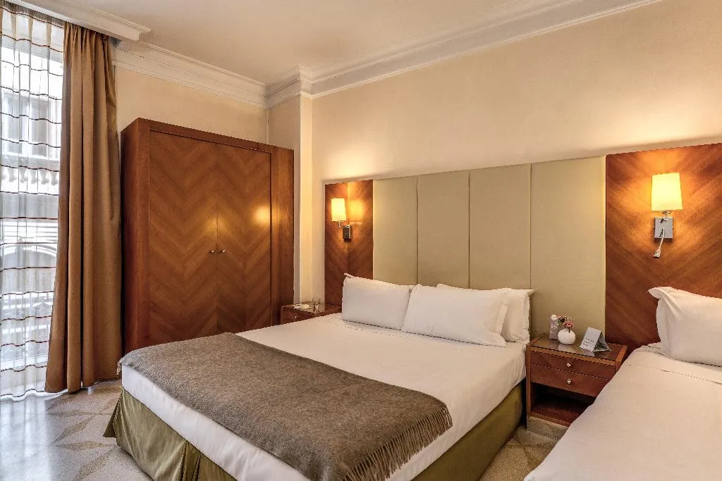 TRIPLE ANNEX Room, Sonya, Rome