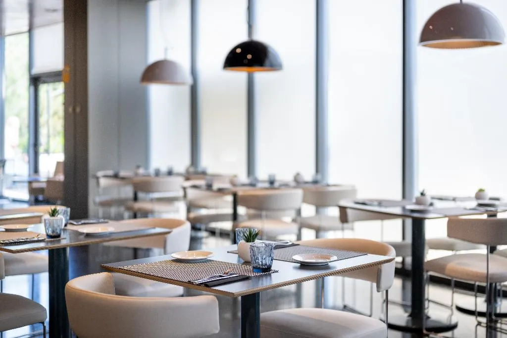 Restaurant, Santos Maydrit Airport, Madrid
