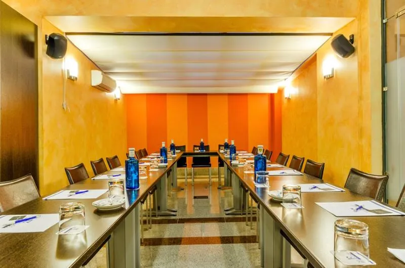 Conferences, Palacio San Facundo, Madrid