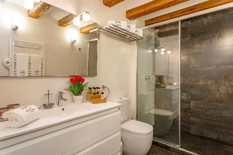 APARTMENT ONE BEDROOM Room, Urban District Vintage Suites, Barcelona