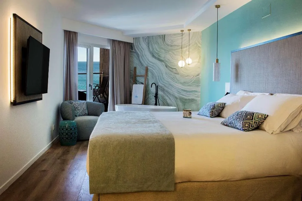 JUNIOR SUITE SEA VIEW Room, Suit d M correct code to use 3695, Costa Blanca