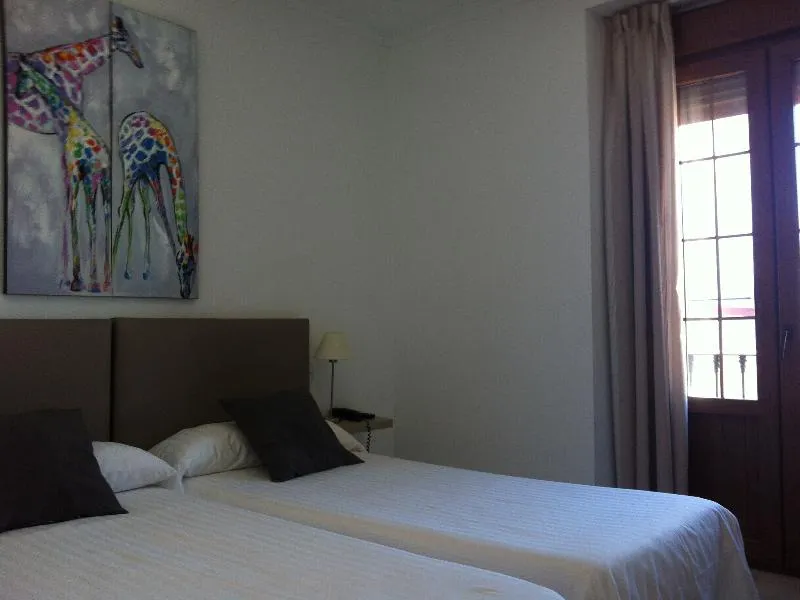 TRIPLE SUPERIOR Room, Cool Sevilla Hotel, Seville
