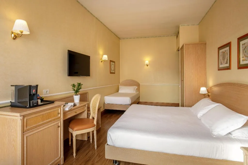 Room, Santa Costanza, Rome