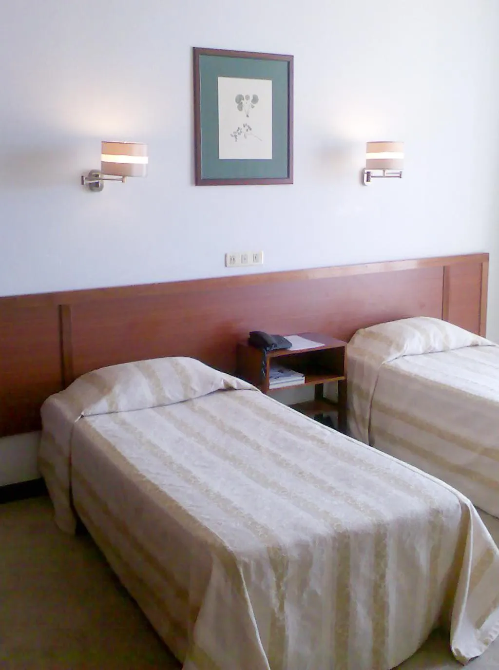 TRIPLE WITH BALCONY Room, Residencial Greco, Madeira