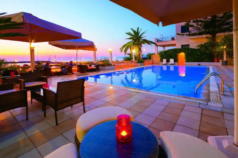 Bar, Kyparissia Beach, Athens