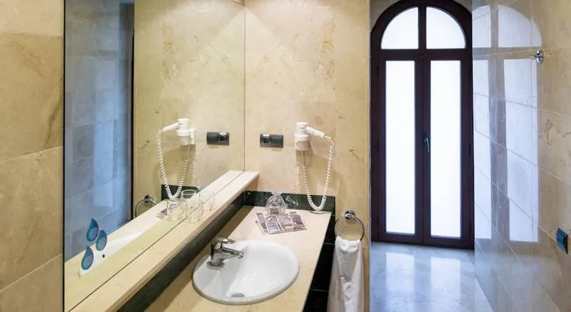 DOUBLE STANDARD Room, Catalonia Born, Barcelona
