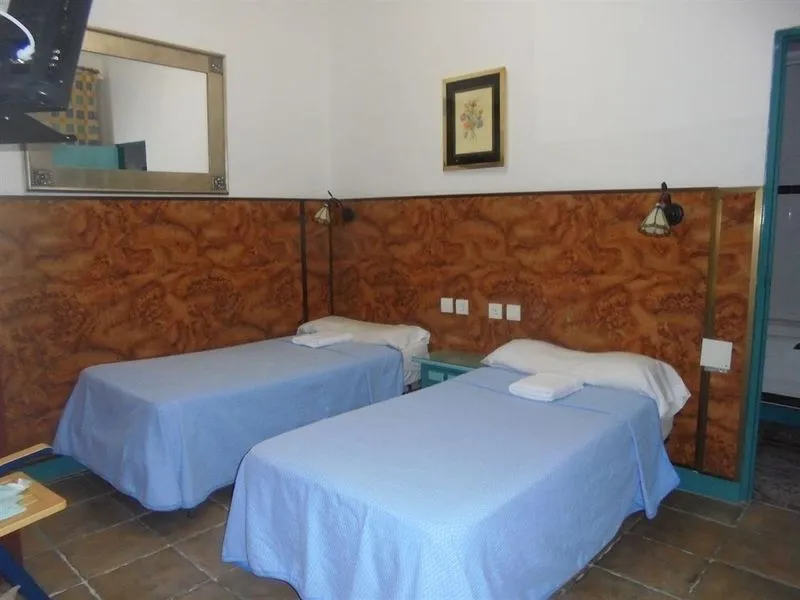 DOUBLE STANDARD Room, Nuevo Pino, Seville