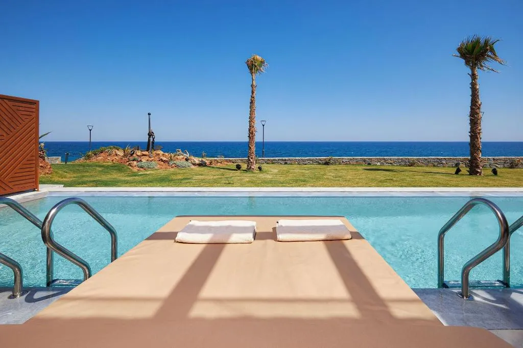 Room, Enorme Santanna Island, Crete