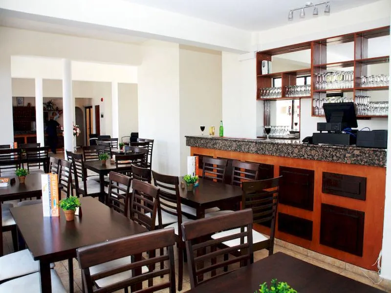 Bar, New York Plaza Hotel Apartments, Cyprus