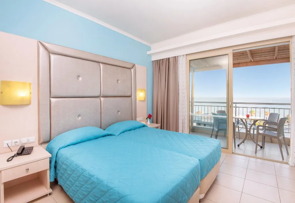 FAMILY ROOM STANDARD Room, Grand Blue Beach Hotel, Kos