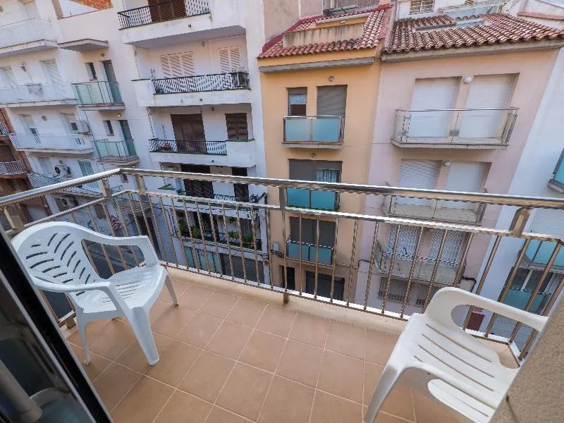 APARTMENT CAPACITY 4 ONE BEDROOM Room, Apartaments AR Nautic, Costa Brava