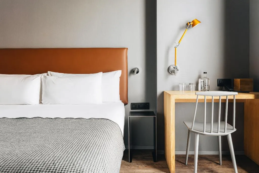 JUNIOR SUITE WITH DOUBLE BED Room, Uma House by Yurbban Trafalgar, Barcelona