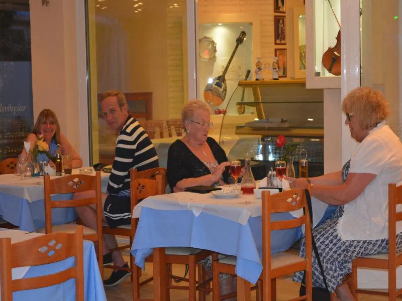 Restaurant, Montes Studios & Apartments, Zante