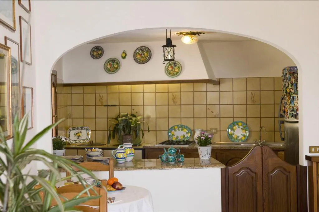 Room, Bed & Breakfast Mamma Rosa, Naples