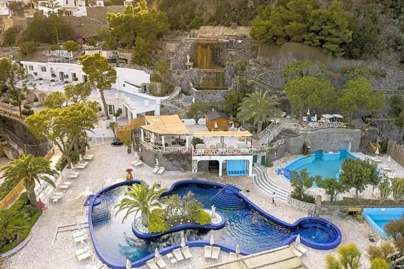 General view, La Villa Resort Spa, Naples