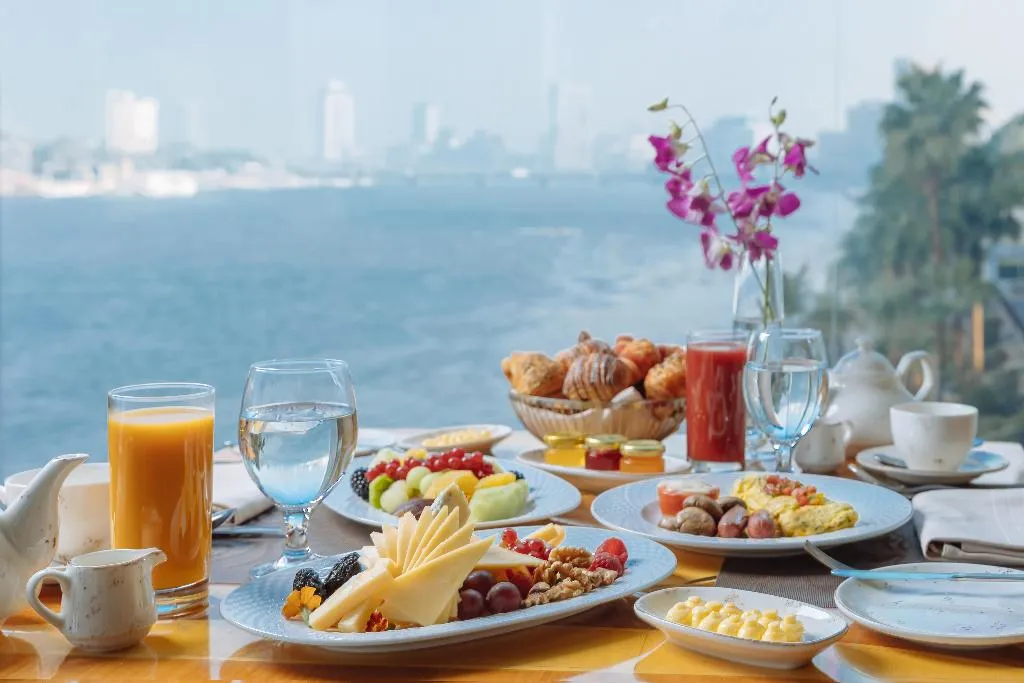 Restaurant, Hilton Cairo Grand Nile, Cairo