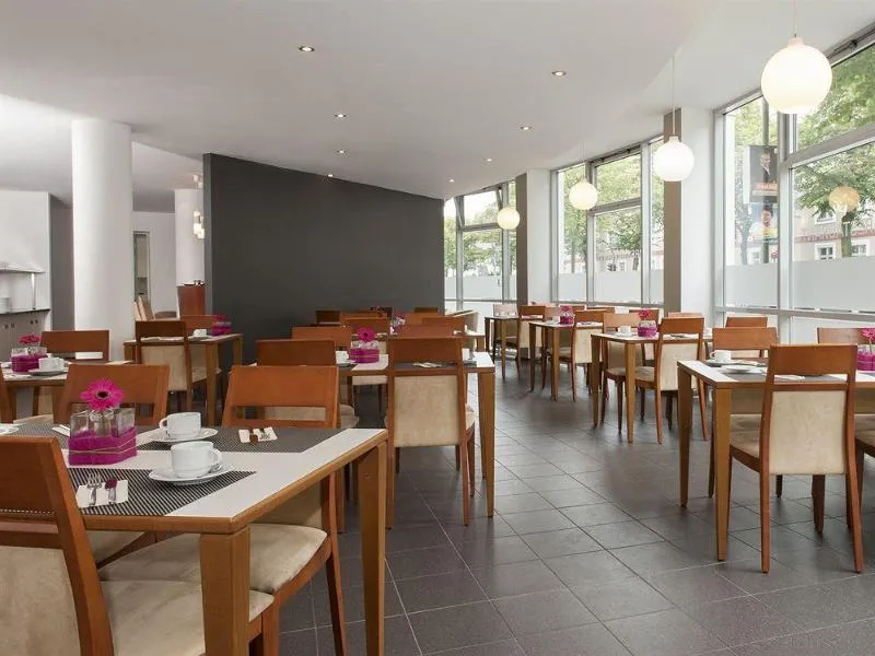 Restaurant, Hotel Victor's Residenz Hotel Berlin Tegel, Berlin