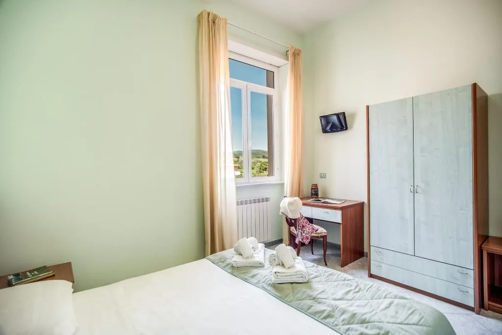 SINGLE SEA VIEW Room, Villa Mg Hotel, Rome