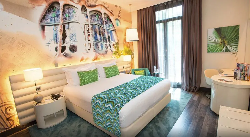 DOUBLE DELUXE Room, Hotel Indigo Barcelona Plaza Catalunya, Barcelona