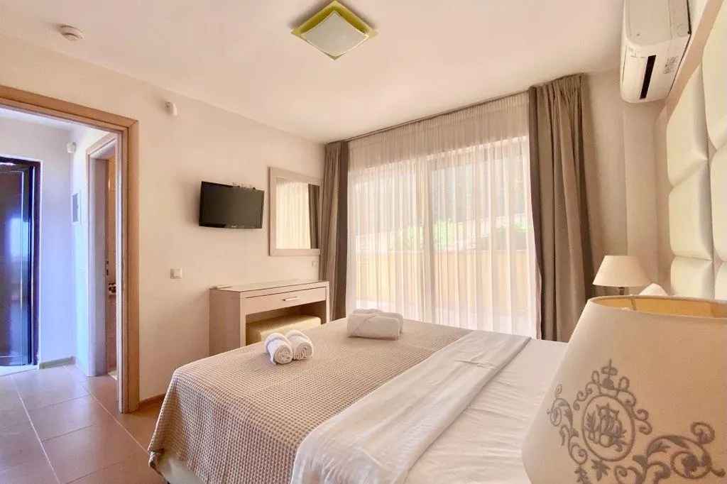 Double or Twin SUPERIOR Room, Greek Pride Cronwell Rahoni, Thessaloniki