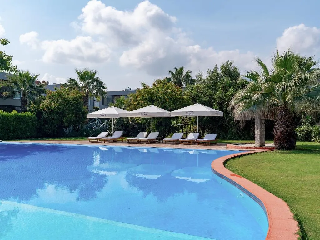 Pool, Flamm, Bodrum