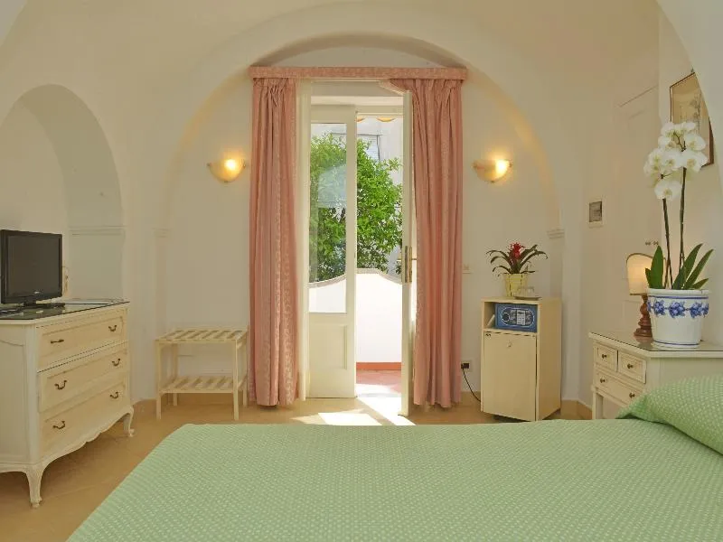 Room, Hotel Villa San Felice, Naples