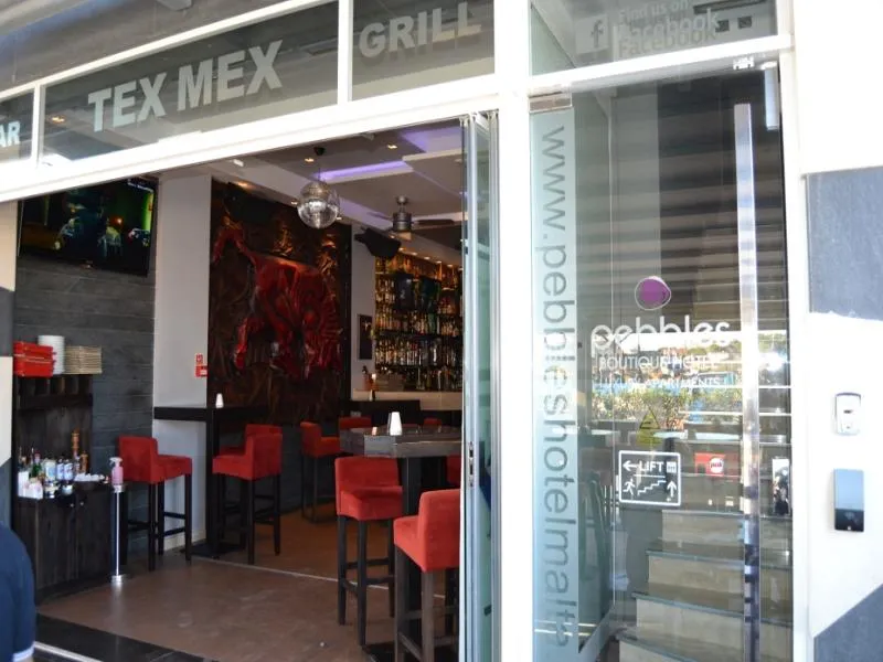 Restaurant, Pebbles Boutique Aparthotel, Malta