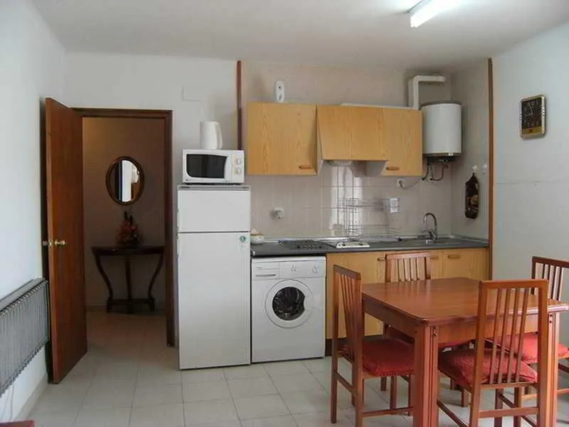 APARTMENT CAPACITY 4 TWO BEDROOMS Room, Cala Montgo 2D, Costa Brava