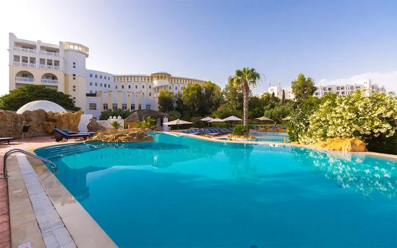 Pool, Medina Solaria & Thalasso Hotel, Tunisia