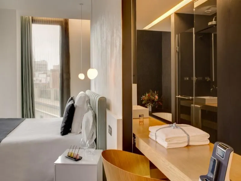 JUNIOR SUITE DELUXE Room, Ohla Barcelona, Barcelona