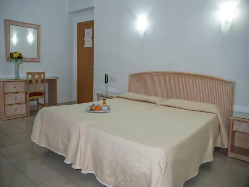 Double or Twin STANDARD Room, Porto, Valencia