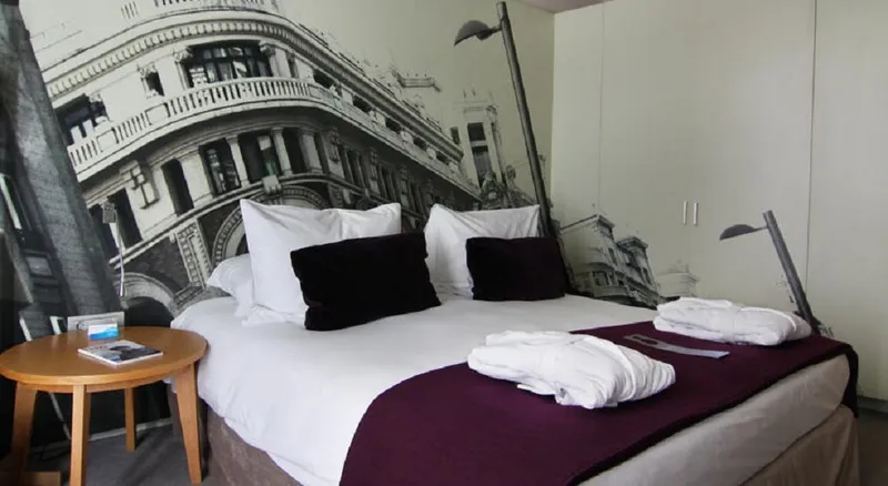 SINGLE STANDARD Room, Radisson Blu Madrid Prado, Madrid