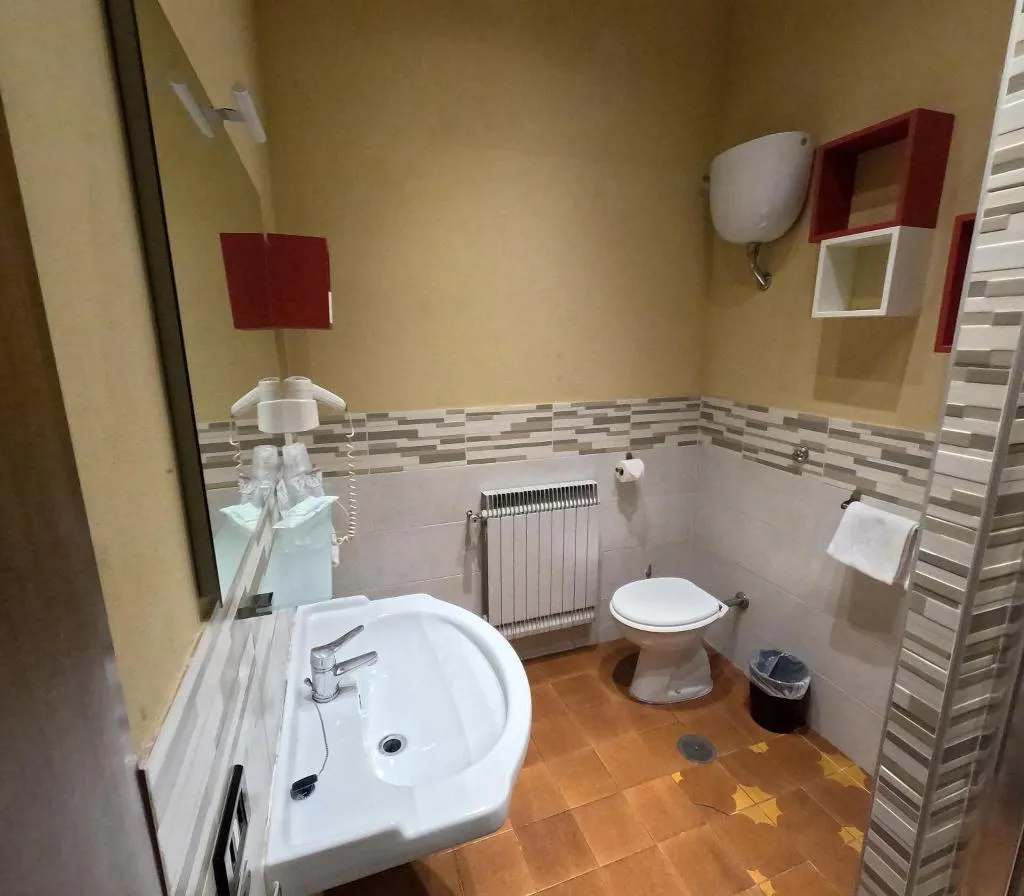 DOUBLE STANDARD Room, Roma Room, Rome