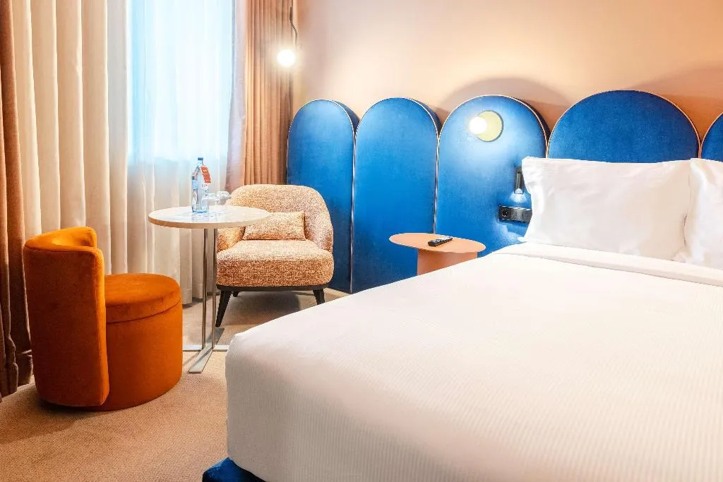 Room, Cenica Porto Hotel, Curio Collection By Hilton, Porto