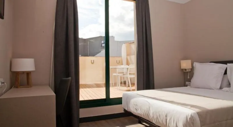 FAMILY ROOM WITH BALCONY Room, May Ramblas Hotel, Barcelona