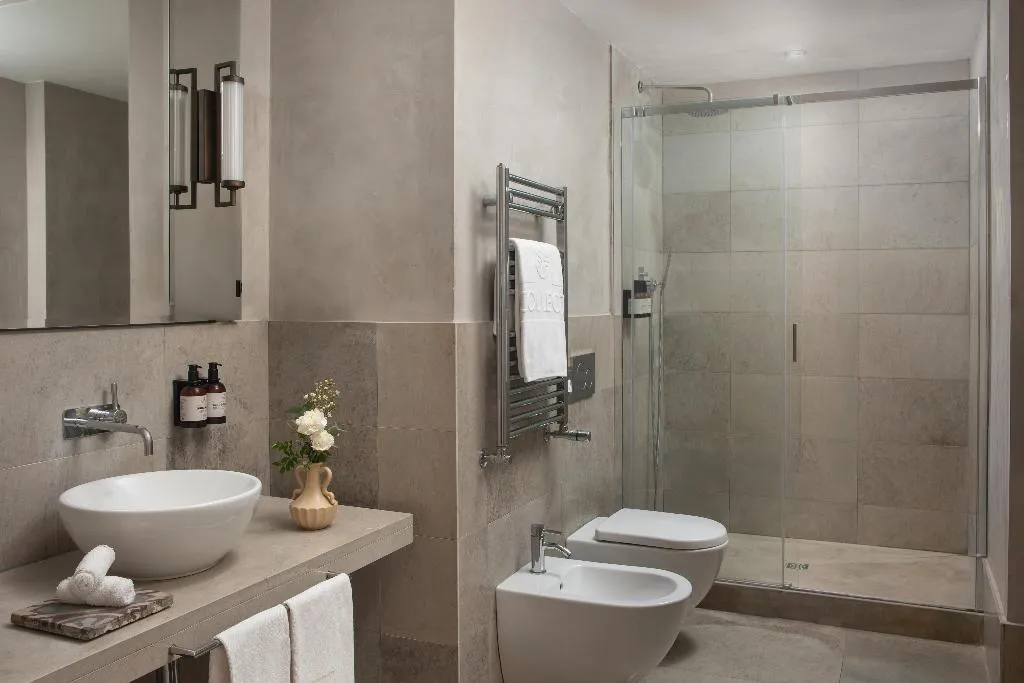 FAMILY ROOM STANDARD Room, Porta Rossa Hotel Firenze Colbert Collection, Florence