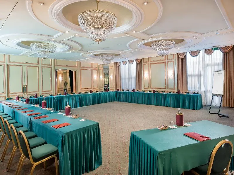 Conferences, Royal Garden Hotel, Milan
