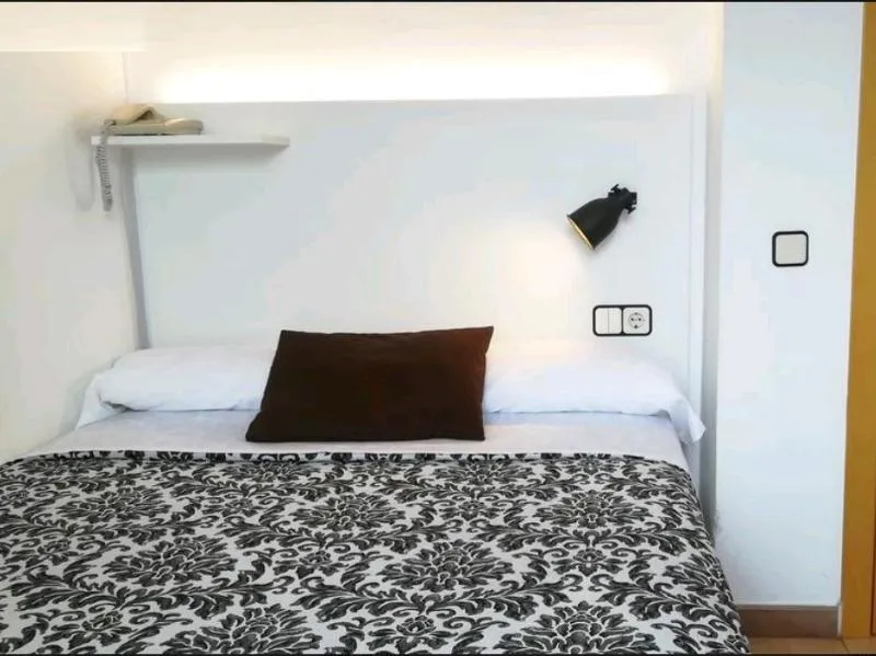 SINGLE STANDARD Room, Miami Hotel, Costa Brava