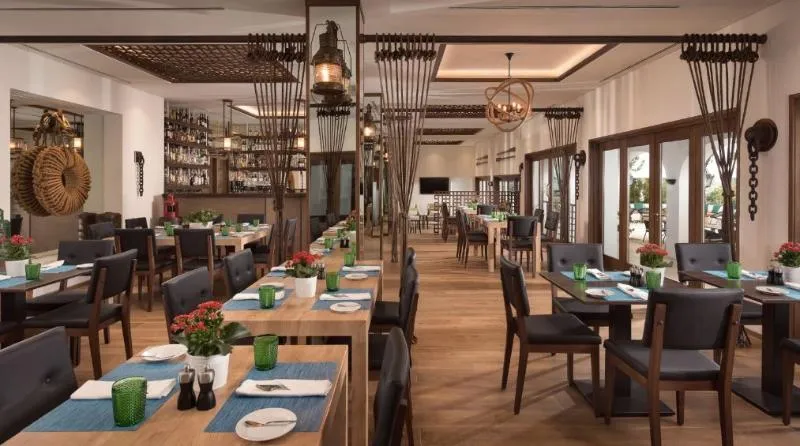 Restaurant, Pine Cliffs Hotel, a Luxury Collection Resort, Algarve