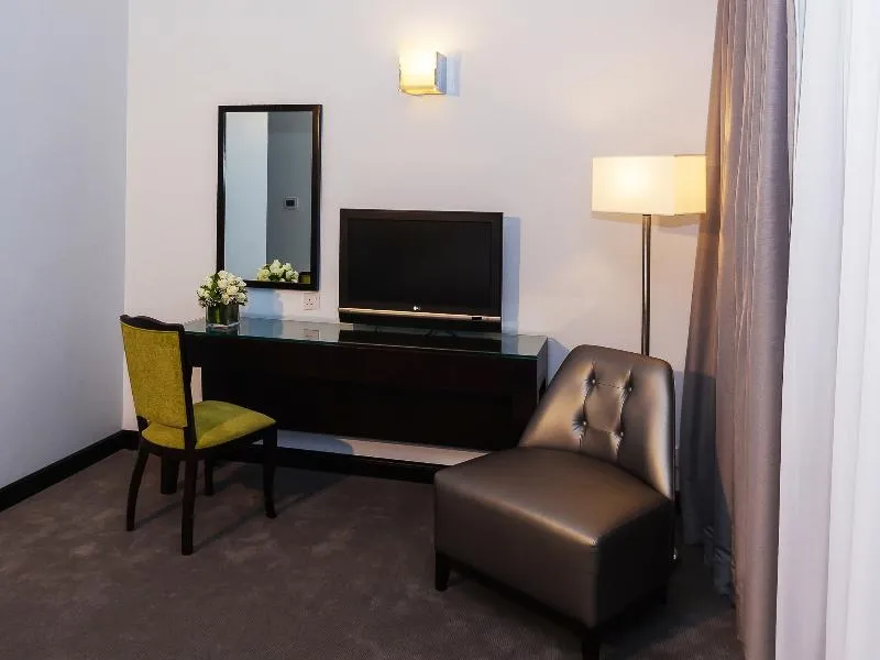 Room, Flora Creek Deluxe Hotel Apartments, Dubai