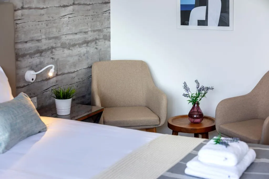 Double or Twin DELUXE SIDE SEA VIEW Room, Leonardo Plaza Cypria Maris Beach Hotel & Spa, Cyprus