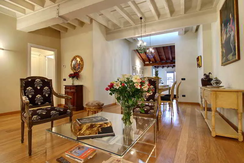 Room, Orlando Palace, Florence