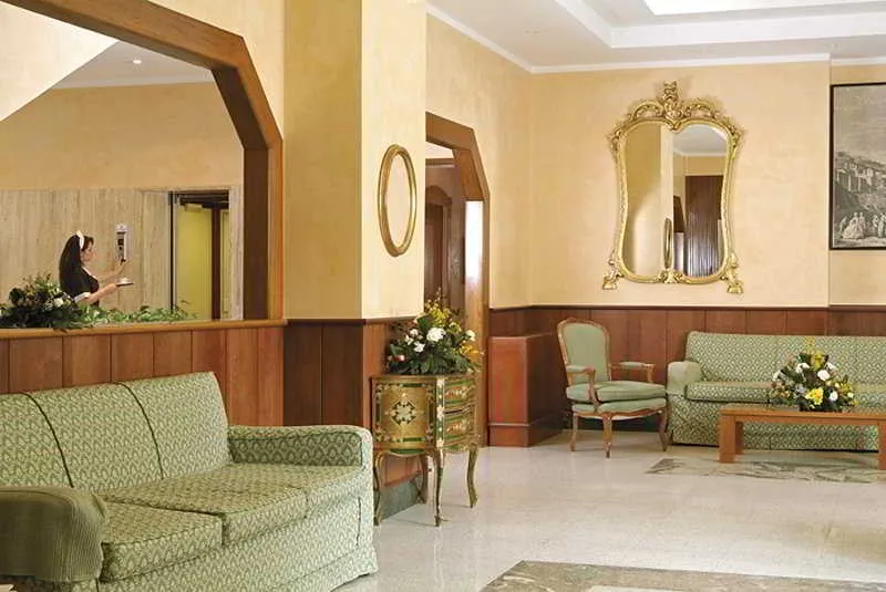Lobby, American Hotel, Naples