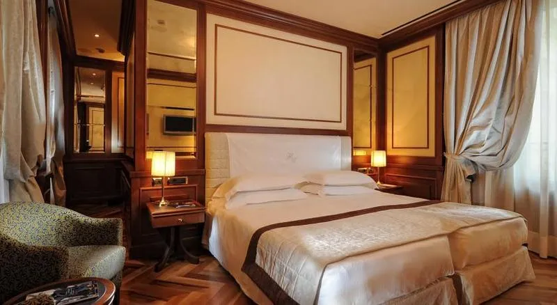 DOUBLE SINGLE USE DELUXE Room, Manzoni, Milan