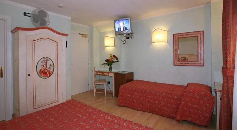 SINGLE STANDARD Room, Ariston, Venice
