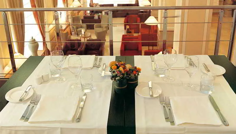 Restaurant, Renaissance Naples Mediterraneo, Naples