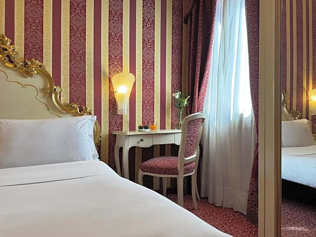 Double or Twin STANDARD Room, Hotel Alcyone, Venice