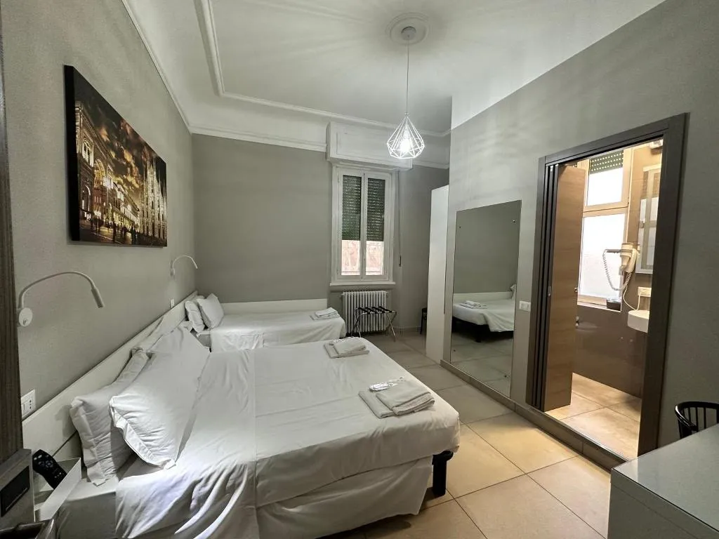TRIPLE STANDARD Room, Hotel Bogart, Milan
