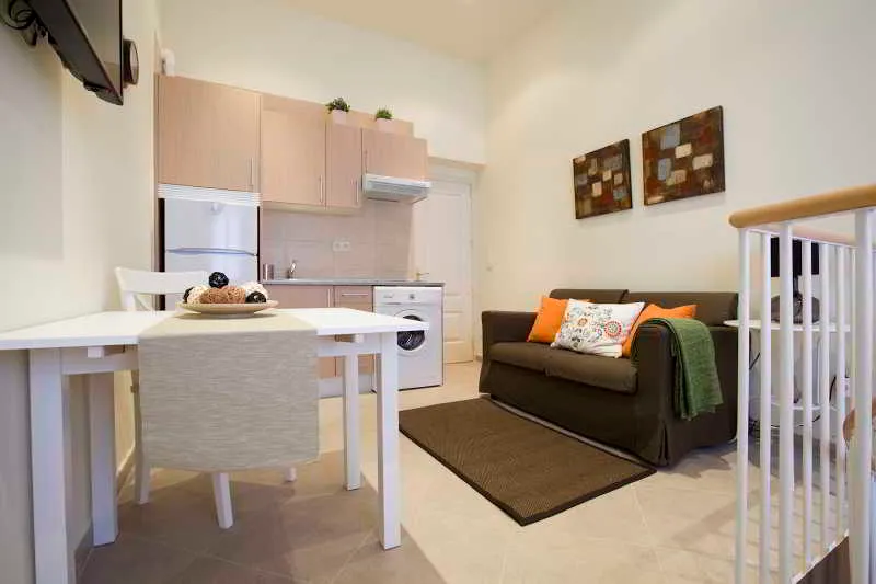 Room, Camino del Prado, Madrid
