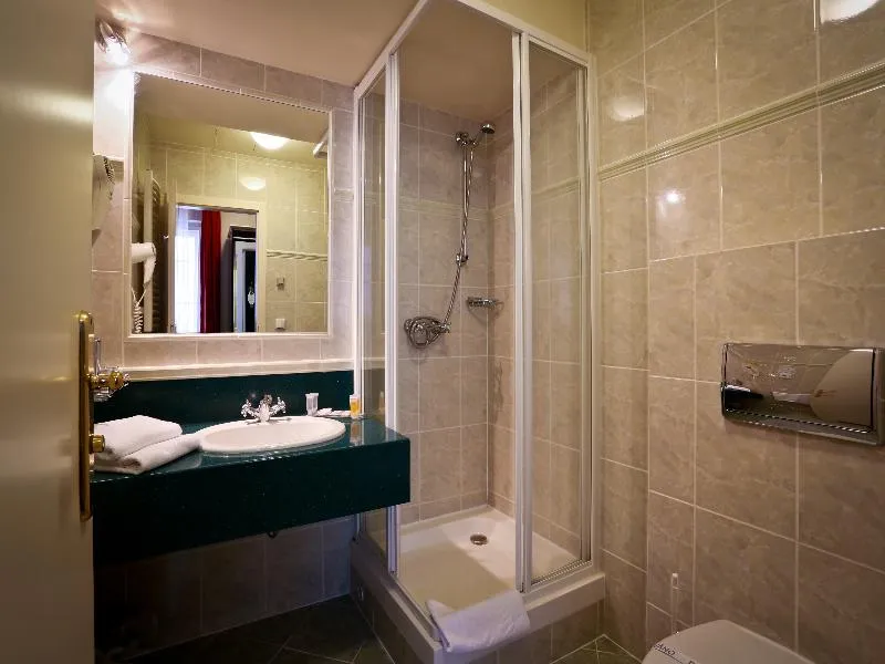TRIPLE STANDARD Room, Elysee Hotel Prague, Prague